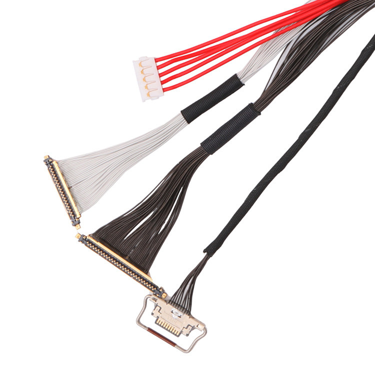 I-PEX 20531-034T-01 met een pitch van 0,25 mm aangepaste kabel naar 20633-210T-02S met dezelfde pitch van 0,25 mm