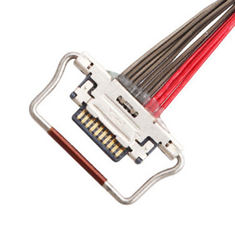Een 10-pins LVDS micro-coaxiële kabel met een lengte van 150 mm, I-PEX-connector met 0,4 mm pitch, geïdentificeerd als 20633-310T-01S