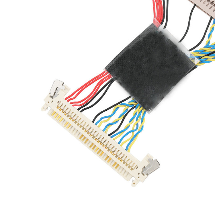 De LVDS-EDP-kabel van  DF14-30S-1.25C naar JAE FI-X30 is geconfigureerd