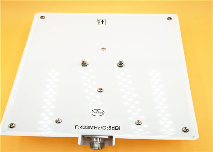 Industriële cirkelvormige aansluiting B-serie Z13 4Pin vrouwelijke aansluiting externe vaste vacuümverzegelde stopcontact
