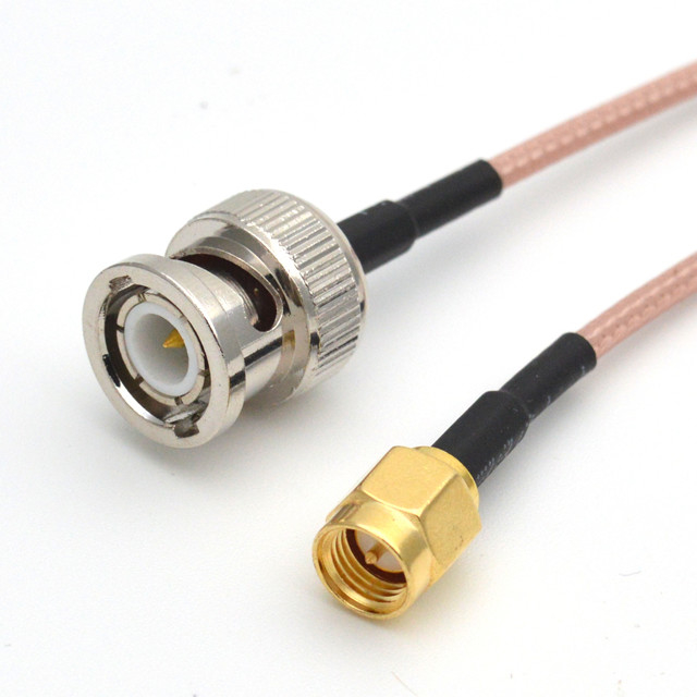 D-SUB-9Pin Mannelijke connector met soldeertype, witte rubberen kern en nikkelgeplatte schelp naar D-SUB-9Pin Vrouwelijke connector